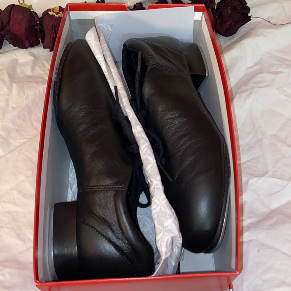 Women’s Flex Tap Shoe